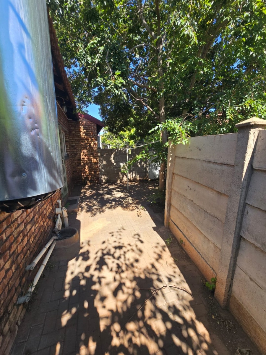 2 Bedroom Property for Sale in New Park Northern Cape